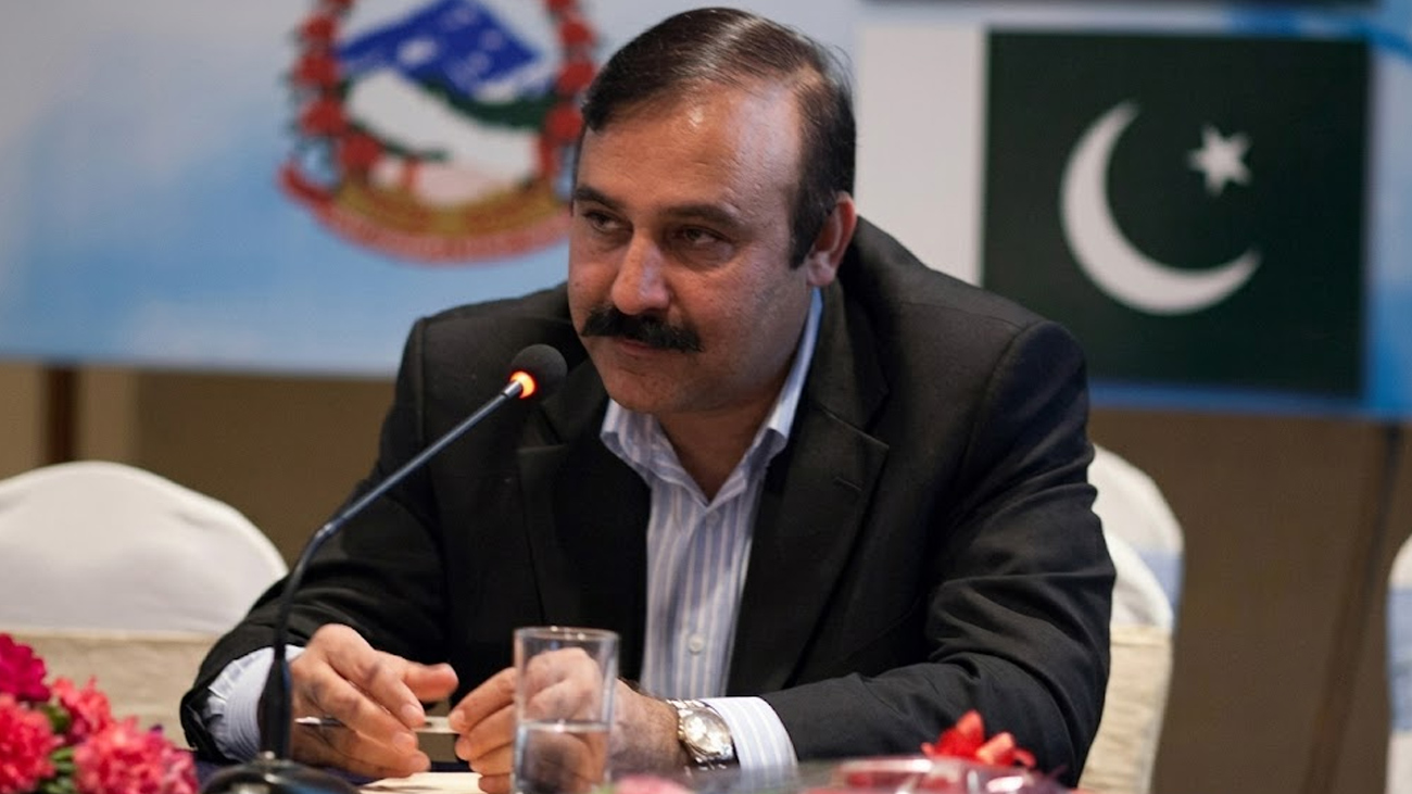 وزیر پارلیمانی امور ڈاکٹر طارق فضل