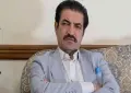 سرکاری ملازمین نے شیر افضل مروت کو اسٹیج سے نیچے اتار دیا