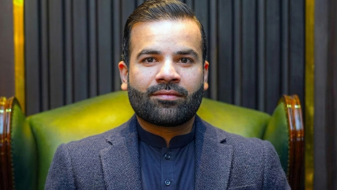وفاقی وزیر مملکت بیرسٹر عقیل