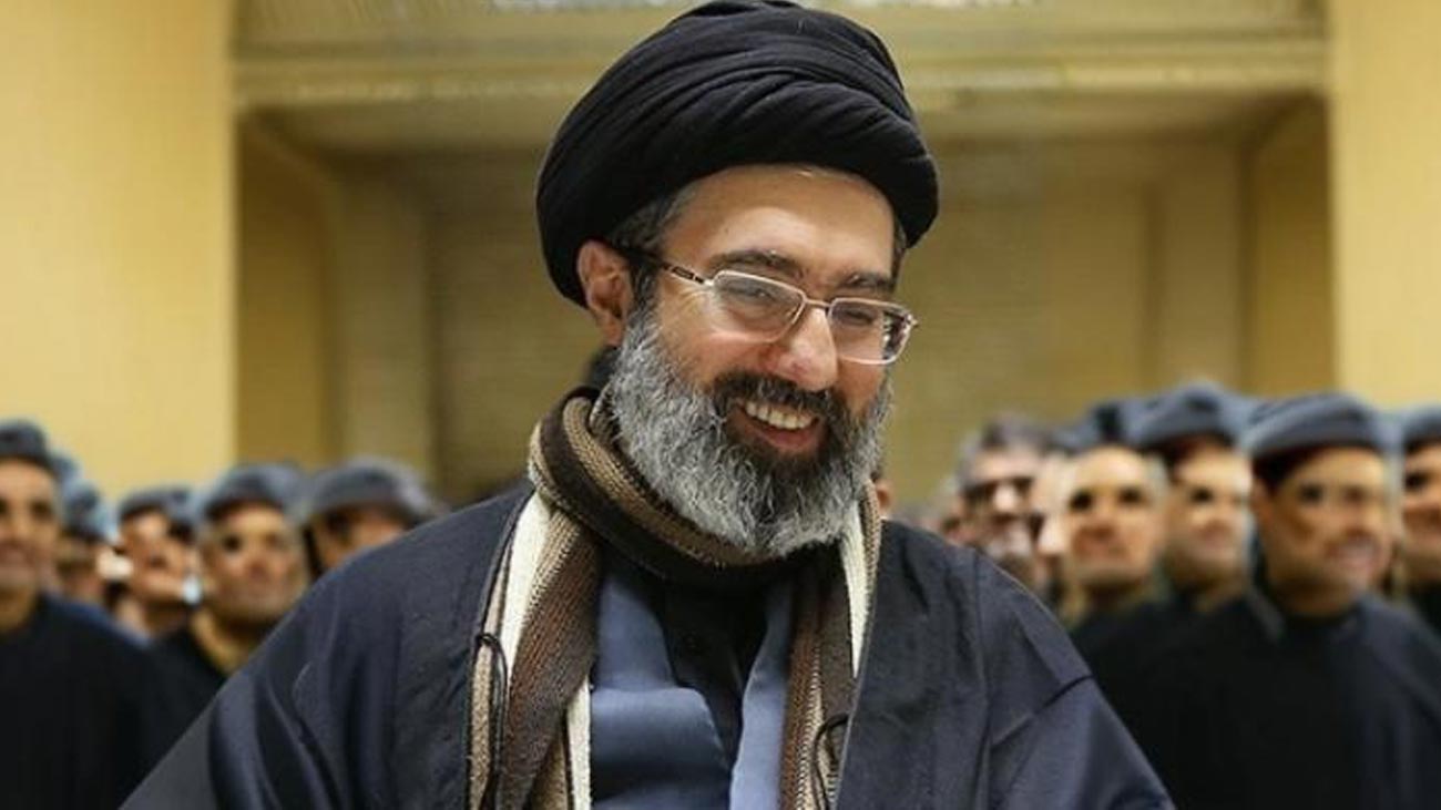 برطانوی میڈیا نے دعویٰ کیا ہے کہ ایران کے نئے سپریم لیڈر مجتبیٰ خامنہ ای ہوں گے۔