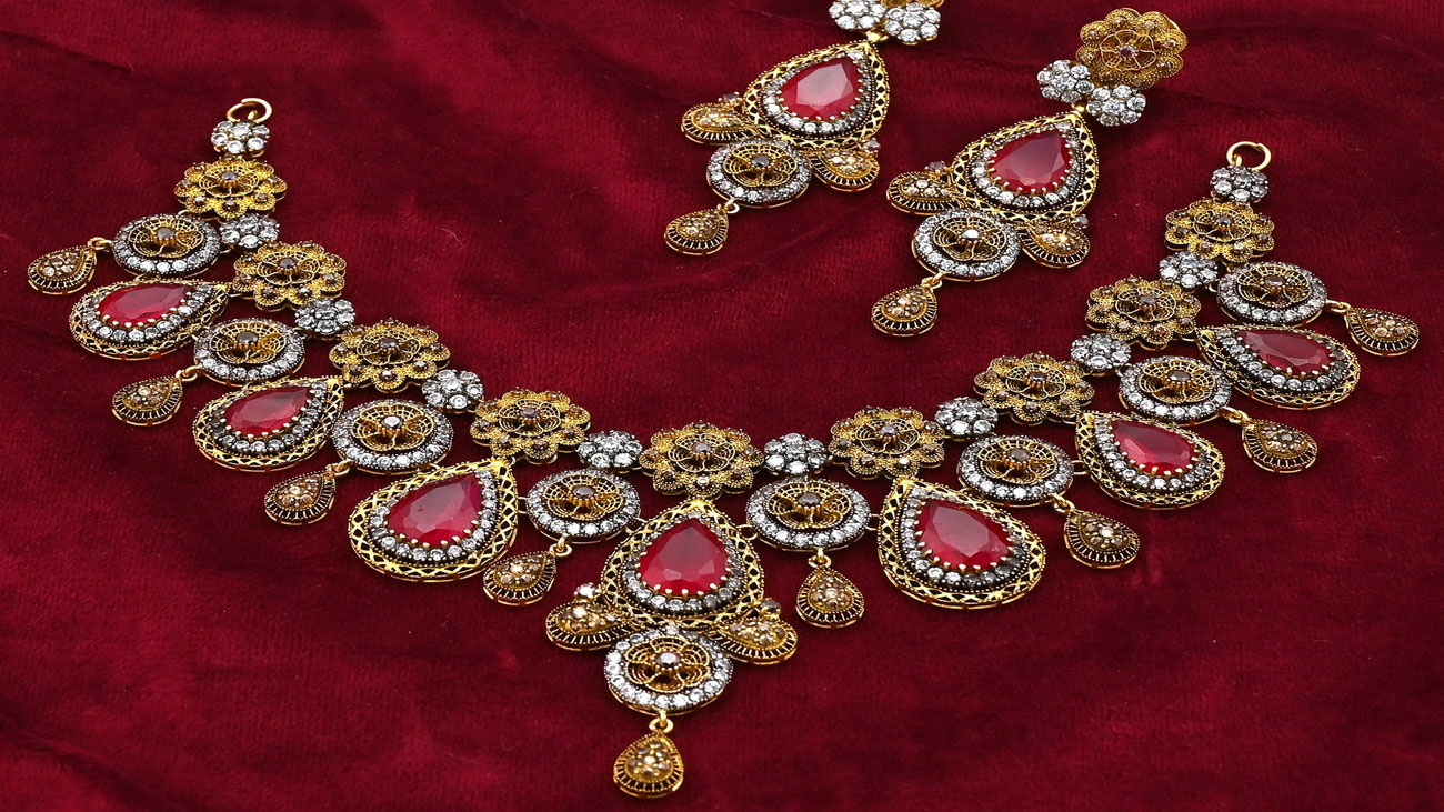 سونے کی قیمتوں میں نمایاں کمی