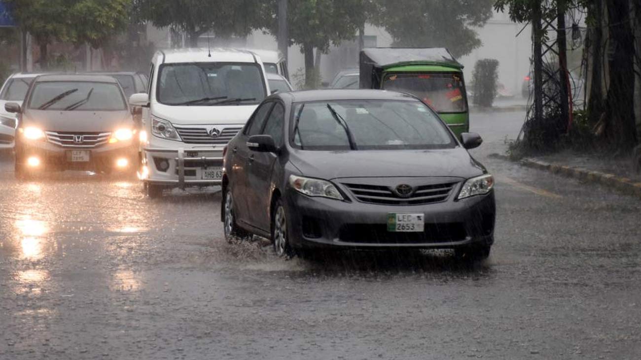 پراونشل ڈیزاسٹر مینجمنٹ اتھارٹی (پی ڈی ایم اے) پنجاب نے صوبے کے بیشتر اضلاع میں بارشوں سے متعلق نیا الرٹ جاری کر دیا۔