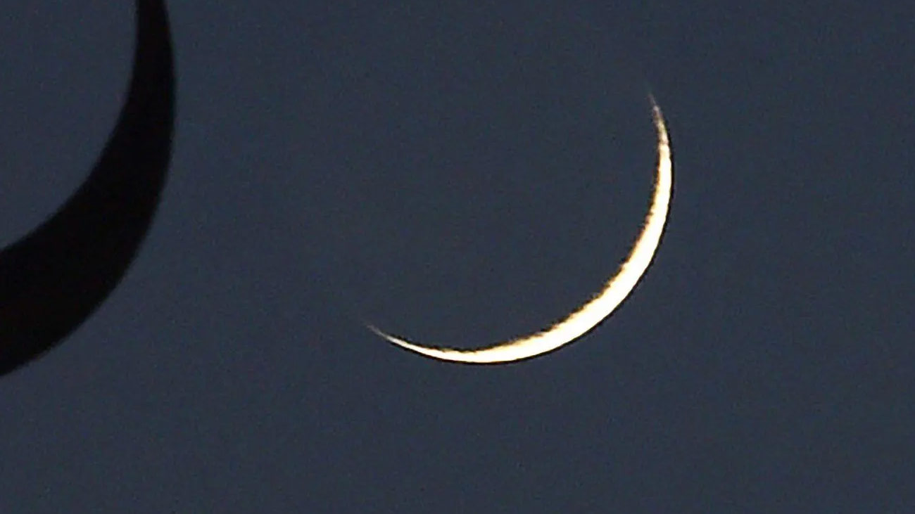 سعودی عرب میں شوال کا چاند نظر نہیں آیا، مملکت میں عید الفطر بروز جمعہ کو منائی جائے گی۔