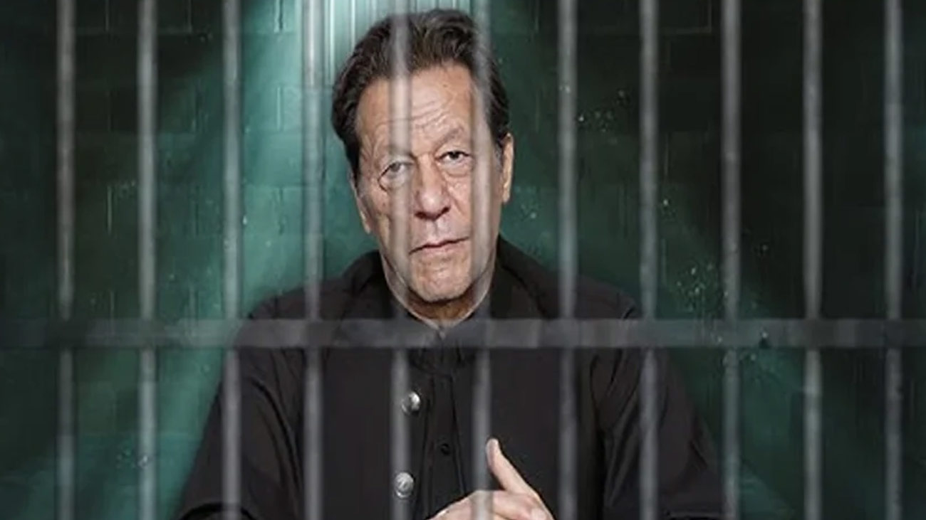 بانی پی ٹی آئی عمران خان کے طبی معائنے کے بعد میڈیکل ٹیم اڈیالہ جیل سے واپس روانہ ہو گئی۔