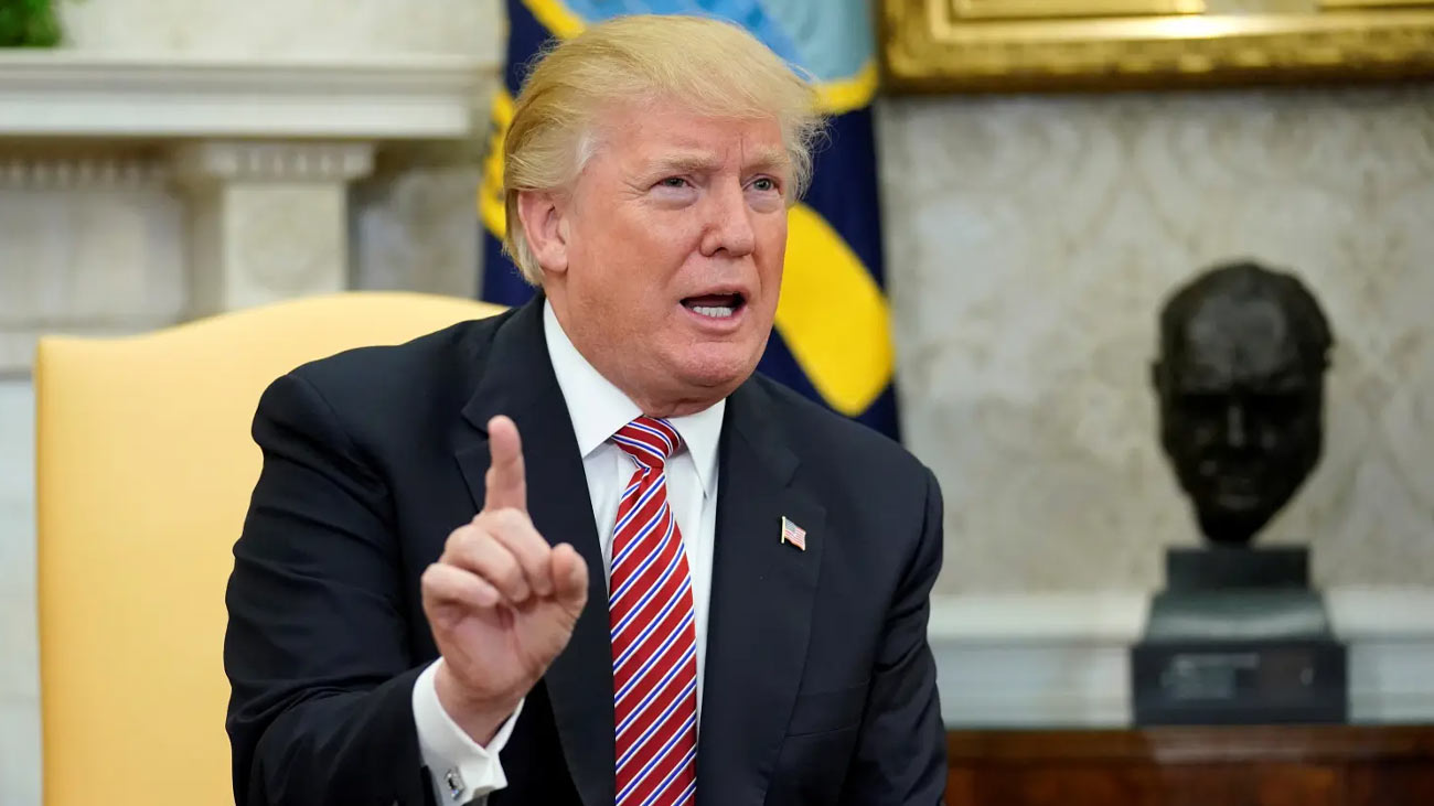 امریکی صدر ڈونلڈ ٹرمپ نے دعویٰ کیا ہے کہ ایران اس بات پر راضی ہے کہ کبھی ایٹمی ہتھیارنہیں بنائے گا ، ہم یہی چاہتےہیں ایران نیوکلیئر ٹیکنالوجی سے دور رہے۔