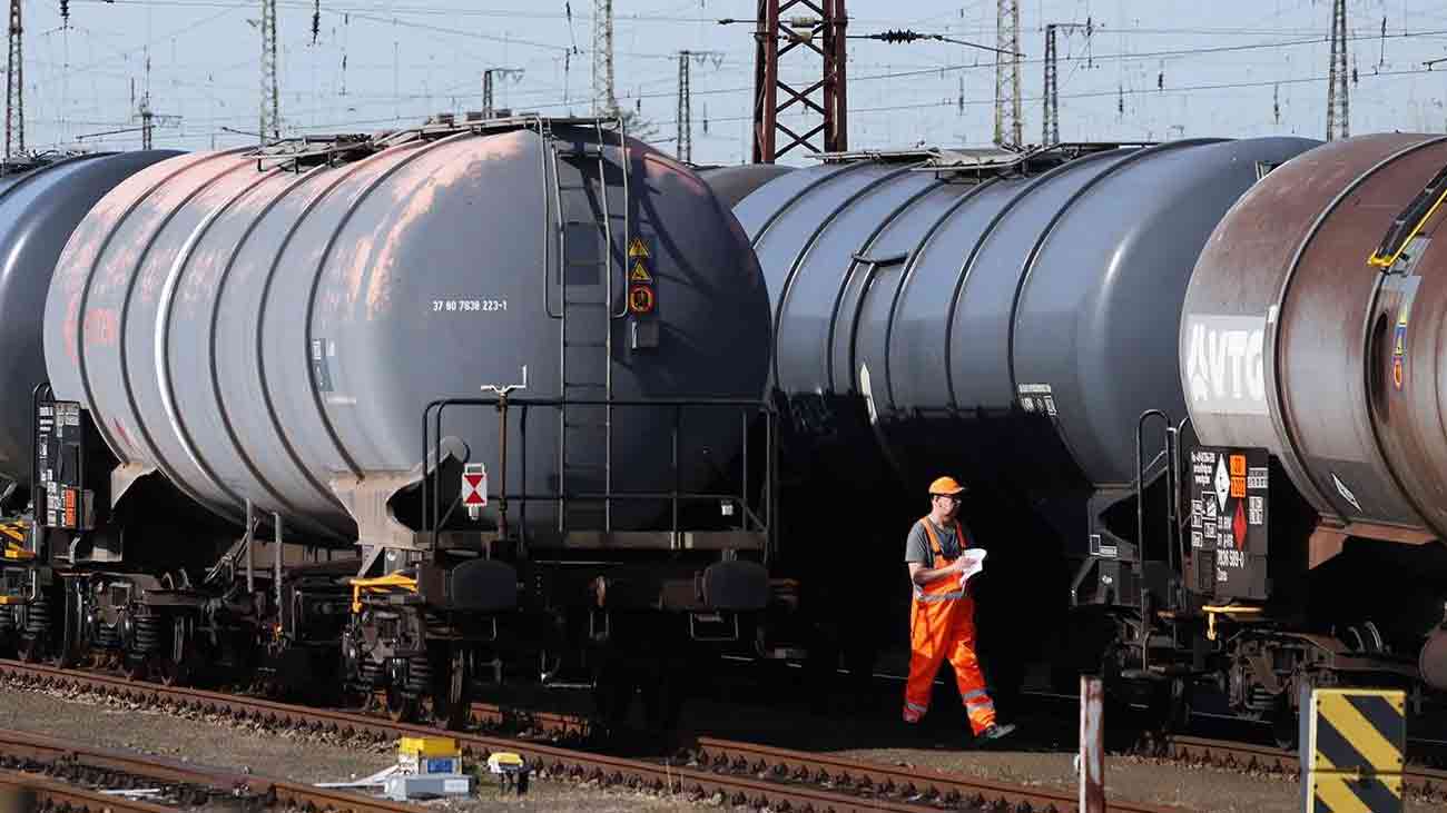 Russia fuel export ban