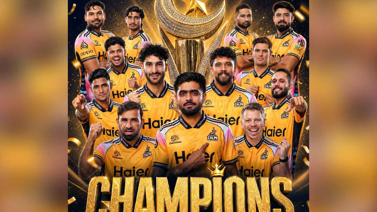 پاکستان سپر لیگ (پی ایس ایل) کے گیارہویں ایڈیشن کے فائنل معرکے میں حیدرآباد کنگزمین کی پشاور زلمی کے خلاف بیٹنگ جاری ہے۔