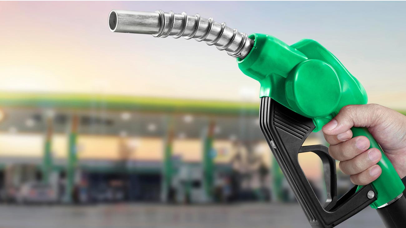 حکومت نے پٹرولیم مصنوعات کی قیمتوں میں کمی کا اعلان کر دیا۔