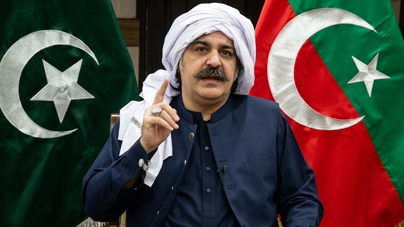 سابق وزیراعلیٰ خیبرپختونخوا علی امین گنڈاپور کو وزارت اعلیٰ کے منصب پر بحال کرنے کے لیے وفاقی آئینی عدالت میں درخواست دائر کر دی گئی۔