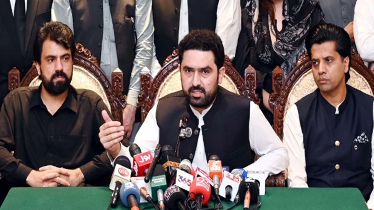 وزیر اعلیٰ کے پی کی میڈیا سے گفتگو/فائل فوٹو