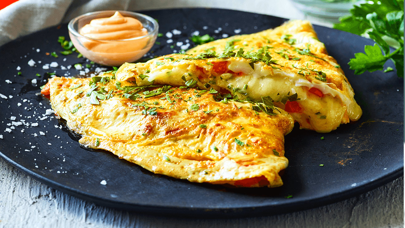 چیز ویجیٹیبل اولیو آملیٹ (سحری کے لیے بہترین)