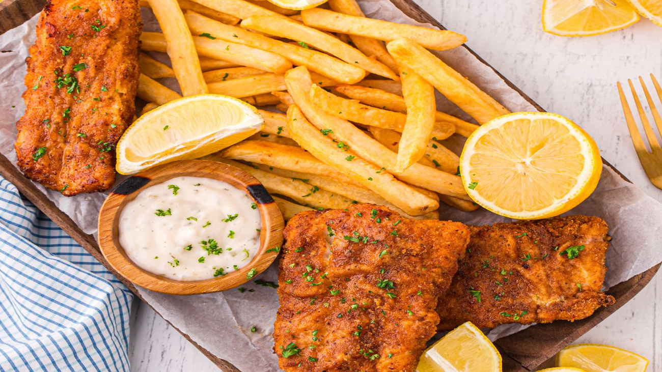 افطار کے لیے مزیدار فِش اینڈ چِپس کی آسان ترکیب