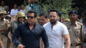 Salman Khan With Security
