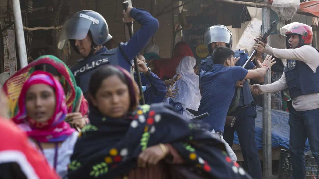 بنگلا دیش میں ٹیکسٹائل مزدوروں کی ہڑتال، تشدد سے 2 ہلاک