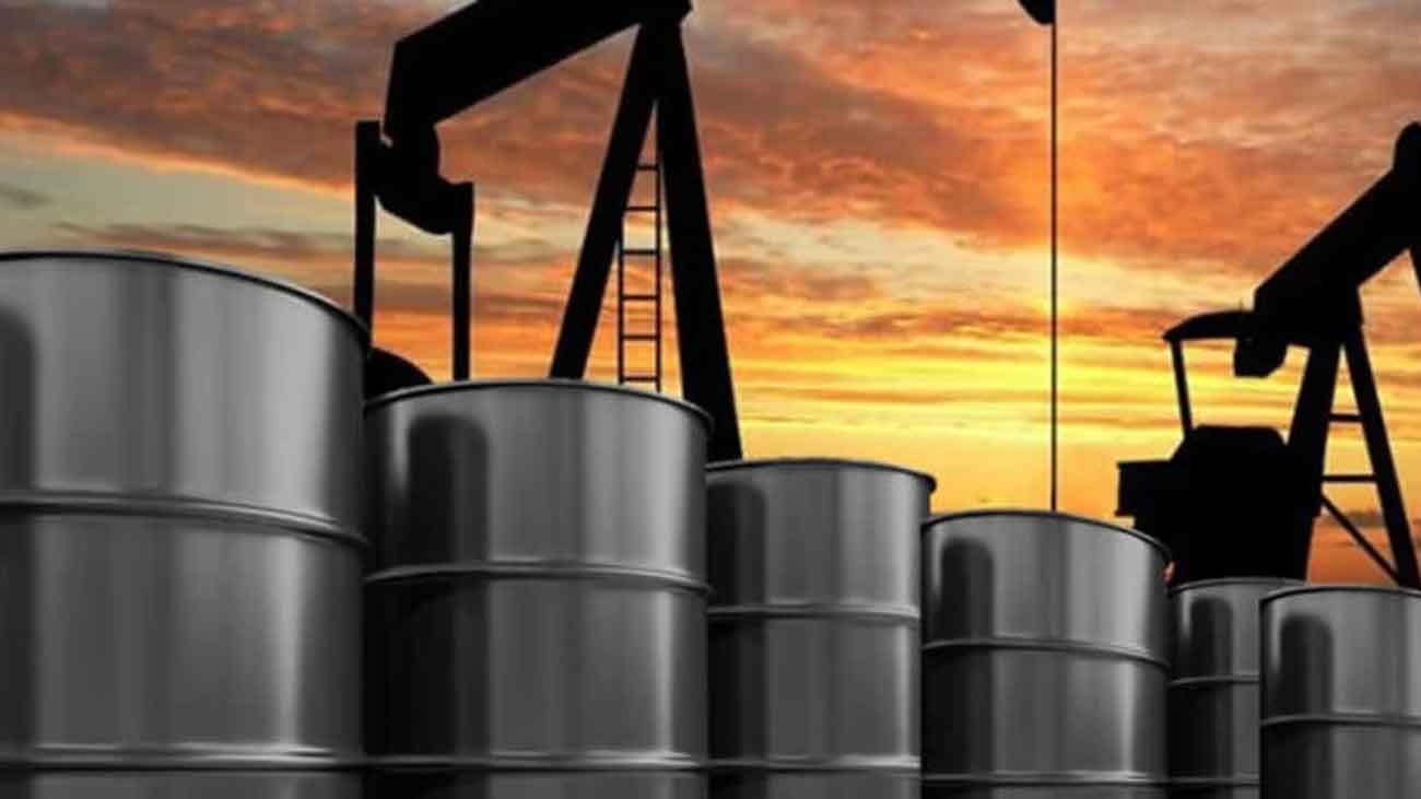 خام تیل کی پیداوار اور پیٹرول بیرل کا منظر