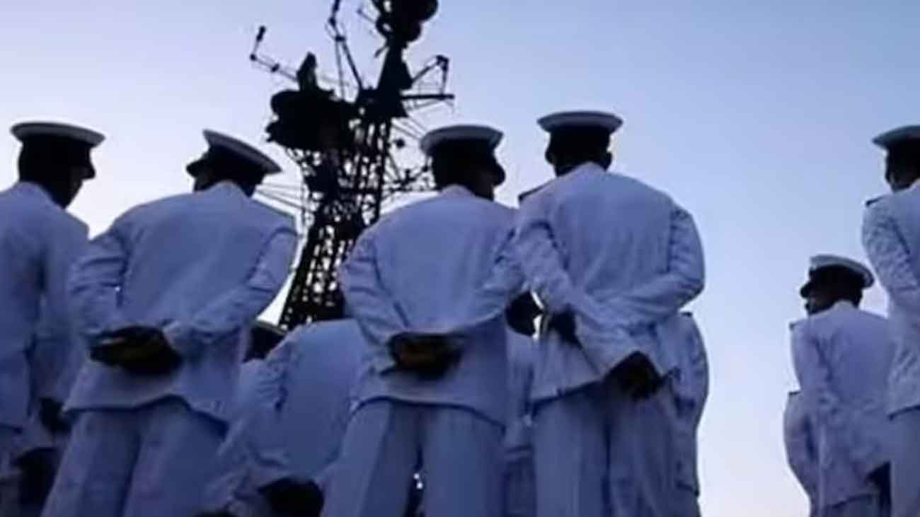 Qatar releases former Indian navy officers