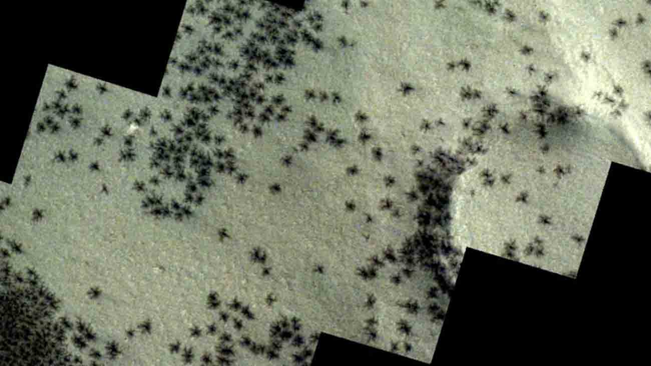 Hundreds of Black "Spiders" Spotted On The Surface Of Mars